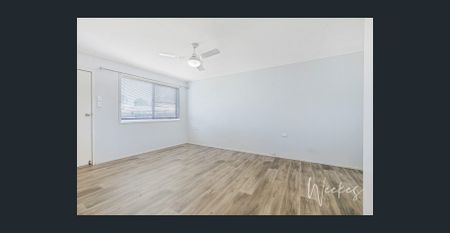 MODERN & LOCATION FOCUSED! - Photo 3