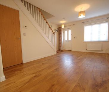 2 bedroom end of terrace house to rent - Photo 6