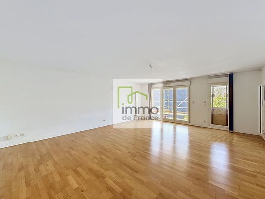 Location Appartement 3 pièces 96m² - Photo 1