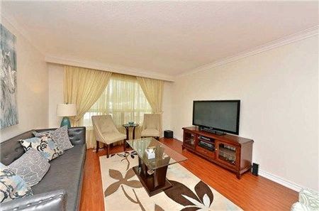 For Lease - 374 Cummer Avenue Unit# Main, Toronto, Ontario - Photo 3