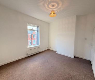 2 bedroom terraced house to rent - Photo 3