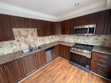 For Lease - 29 Heritage Drive Unit# 9, Hamilton, Ontario - Photo 4