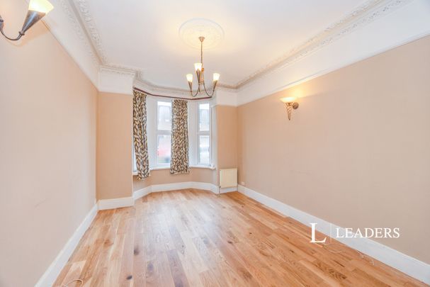 4 bedroom house to rent Powerscourt Road, Portsmouth, Hampshire, PO2 - Photo 1