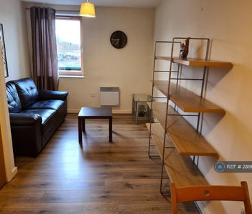 1 bedroom flat to rent - Photo 2