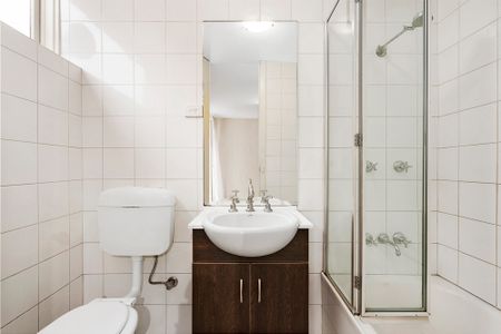 2/116-120 Albert Street, East Melbourne VIC 3002 - Apartment For Rent | Domain - Photo 3