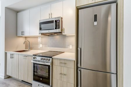 For Lease - 1195 The Queensway N/A Unit# 806, Toronto, Ontario - Photo 4