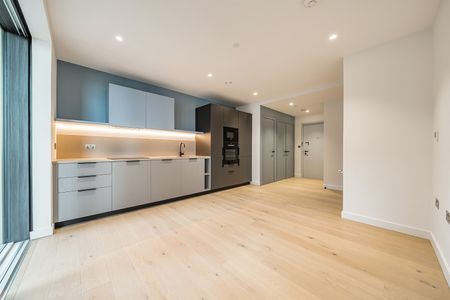 Available from Now - Studio, Furnished - Photo 4