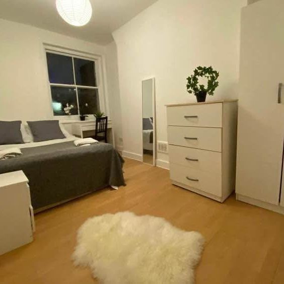 Room in a Shared Flat, Windmill Lane, E15 - Photo 1