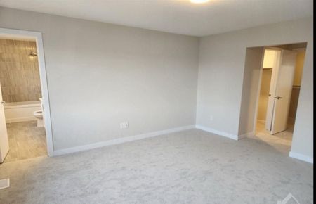 For Lease - 113 HACKAMORE Crescent, Stittsville - Munster - Richmond, Ontario - Photo 4