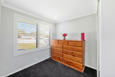 Three Bedroom Home with Ducted AC in Thornton - Photo 4