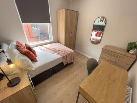 Connaught Road, L7 - Photo 3