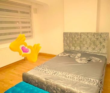 Room in a Shared House, London, CR0 - Photo 1