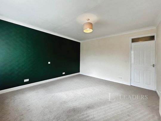 2 bedroom flat to rent Second Floor Apartment, Westhouse Court, B14 - Photo 1
