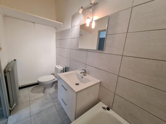 Location Appartement 1 pièce 39m² LE CREUSOT 71200 - Photo 1