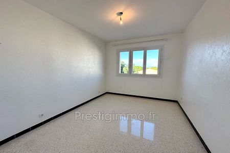 Proche ville au calme, Location appartement 3 pièces 75 m² - Photo 3