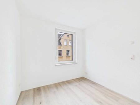 Erstbezug: charmante 3-Zimmer-Wohnung mit Garten in Auerbach - Photo 4