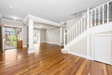 20 Victoria Cres Mont Albert VIC 3127 - Photo 5
