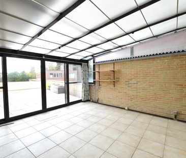 Ruim appartement met 2 slpk., riant terras van 170m² en garagebox - Photo 1