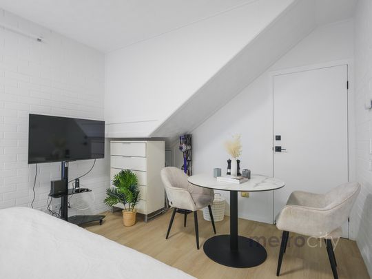 Modern Furnished Studio in Wavell Heights – Private & Comfortable! - Photo 1
