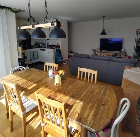 Bel appartement lumineux de 3.5 pièces au 4ème et dernier étage avec ascenseur. - Foto 2
