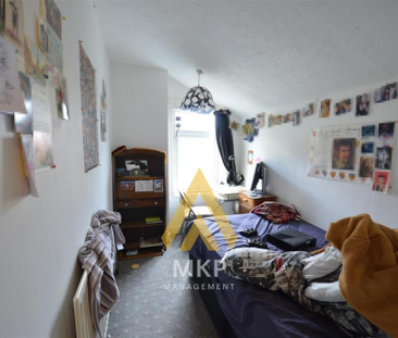 4 bedroom terraced house to rent - Photo 2