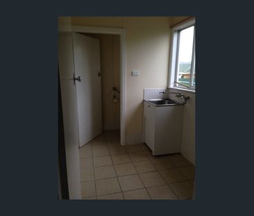 10 Edgeroy Street, Tamworth, NSW 2340 - Photo 2