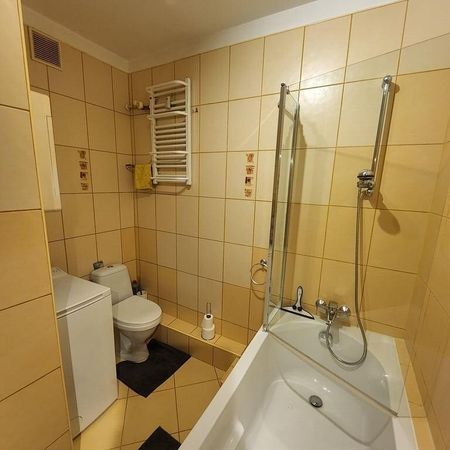 3 pokoje z balkonem i możliwością parkowania auta - Zdjęcie 3