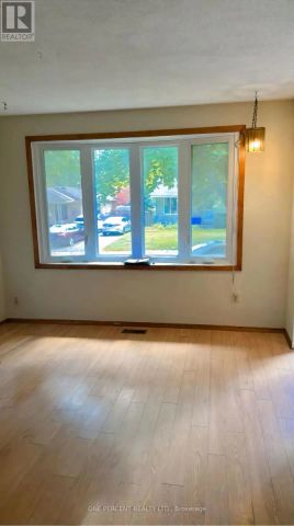 131 PAPERBIRCH CRESCENT - Photo 2