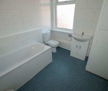 Cross Street, Rugby, CV21 - Photo 1