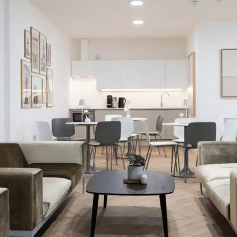 Standard Studio - Photo 1