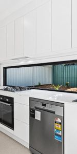 Contemporary Urban Living - Photo 3