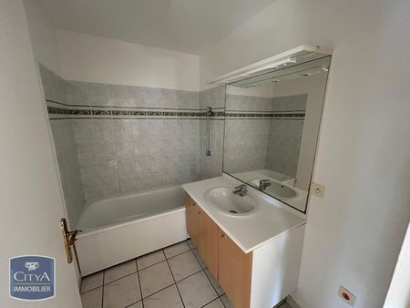 Location Appartement 2 pièces 42m² LA RICHE 37520 - Photo 2