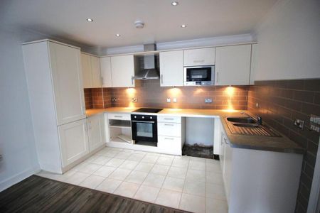 2 bedroom apartment to rent - Photo 4