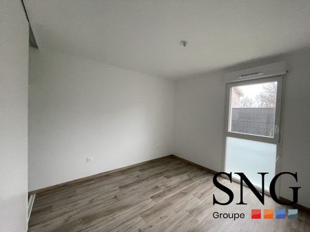 T2 AVEC TERRASSE + JARDIN + DEUX PARKINGS - Photo 2