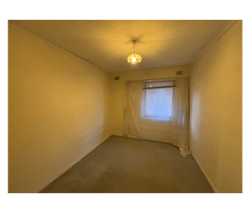 Enchanting 3-Bedroom 1-Bathroom Home for Rent in Ingle Farm! - Photo 2