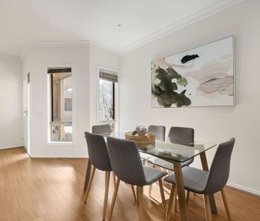 3/2 McKelvie Court, Glen Waverley. - Photo 4