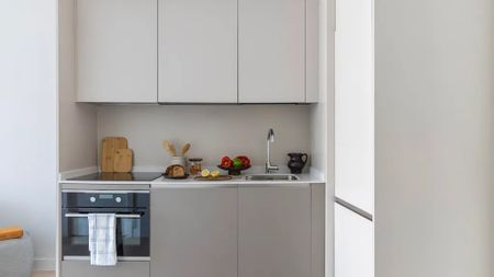 Avenida de la Industria, Alcobendas, Community of Madrid 28108 - Photo 2