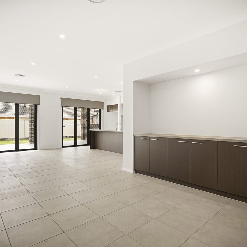 95B Magowar Rd Girraween NSW 2145 - Photo 1