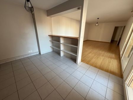 Location Appartement T4 avec terrasse et parking - Centre Ville - Photo 3