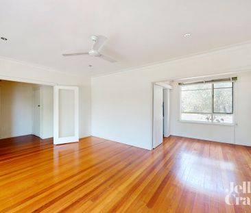 6 Victoria Street, Box Hill - Photo 2