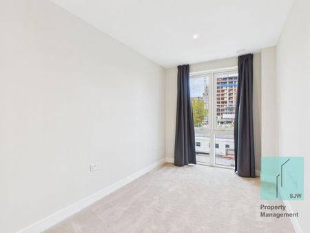 3 bedroom flat to rent - Photo 4