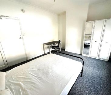 4 bedroom house to rent - Photo 2