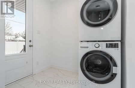 UNIT B - 1369 LOUIS LANE - Photo 3