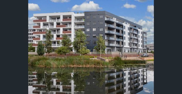 Ground Floor 1 Bedroom Unit + Study - Photo 1