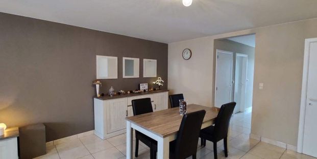 Appartement te huur in Hulshout voor € 750 met 1 slaapkamer - Photo 1