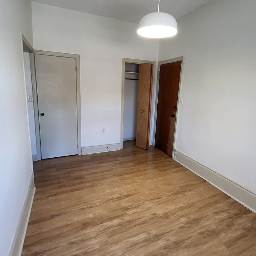 For Lease - 7 Thomas Street Unit# 2, Mississauga, Ontario - Photo 1