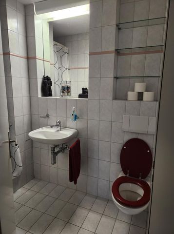 APPARTEMENT 41/2 PIÈCES À KÜSSNACHT AM RIGI (SZ), MEUBLÉ, TEMPORAIRE - Photo 2