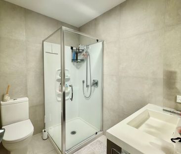 Pets friendly Home in Handy Flat Bush Location - Photo 6