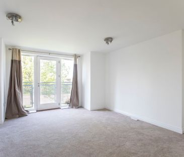 Valentin Court, Pinewood Drive, Cheltenham GL51 0GN - Photo 4