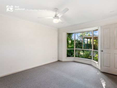 Family Home with Study, Fireplace & Side Access - Photo 5